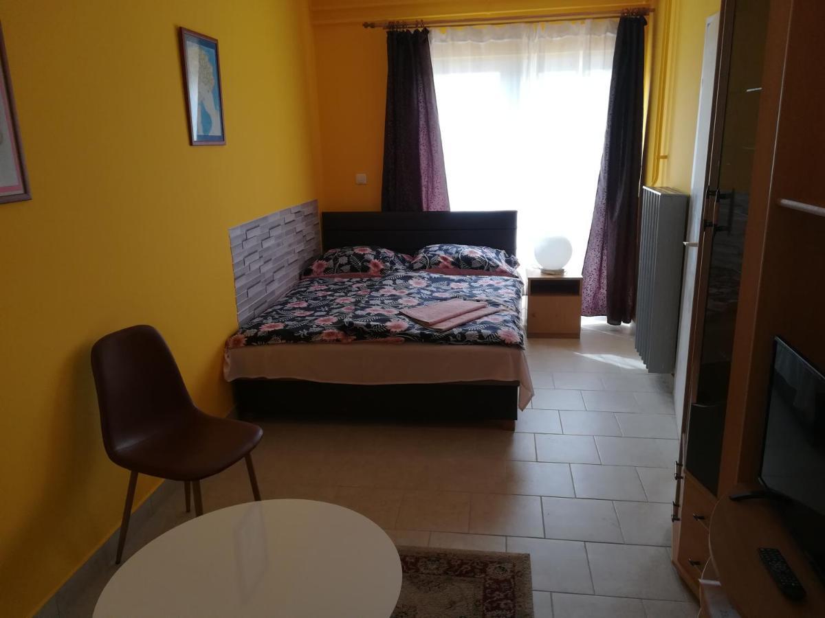 Tarr-Timea Apartmanok Kestel Dış mekan fotoğraf