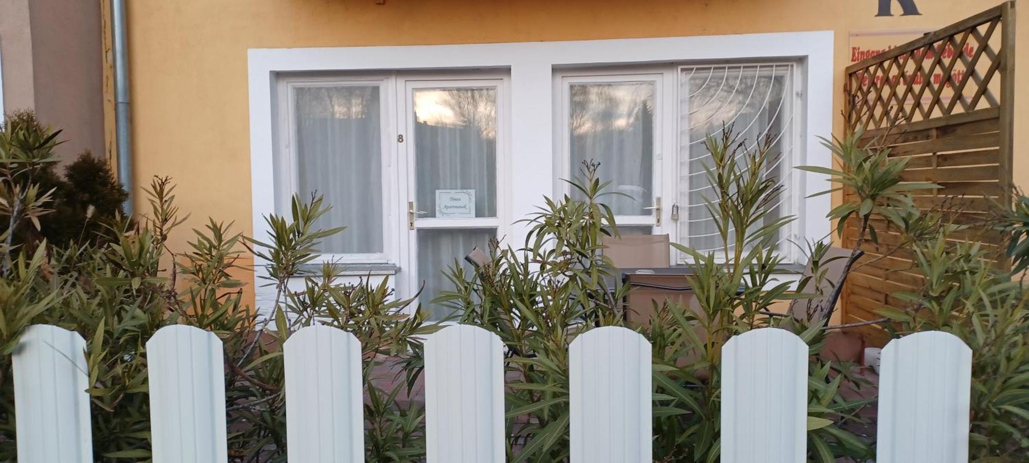 Tarr-Timea Apartmanok Kestel Dış mekan fotoğraf