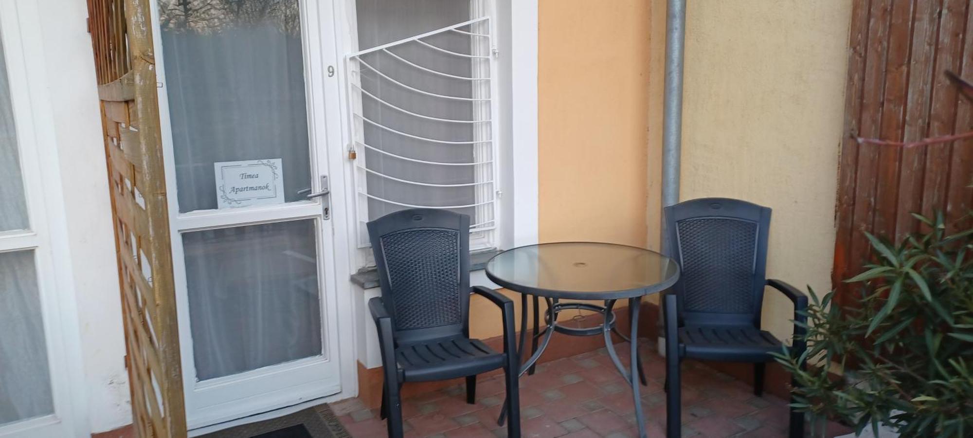 Tarr-Timea Apartmanok Kestel Dış mekan fotoğraf