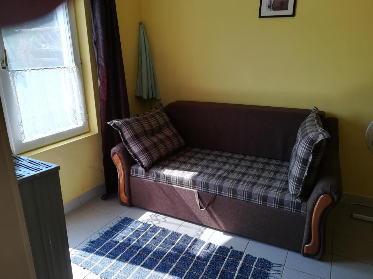 Tarr-Timea Apartmanok Kestel Dış mekan fotoğraf